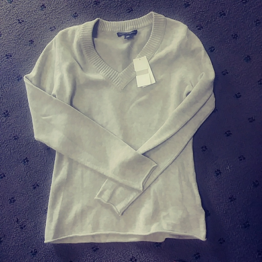 NWT BANANA REPUBLIC V-NECK SWEATER SZ-XS